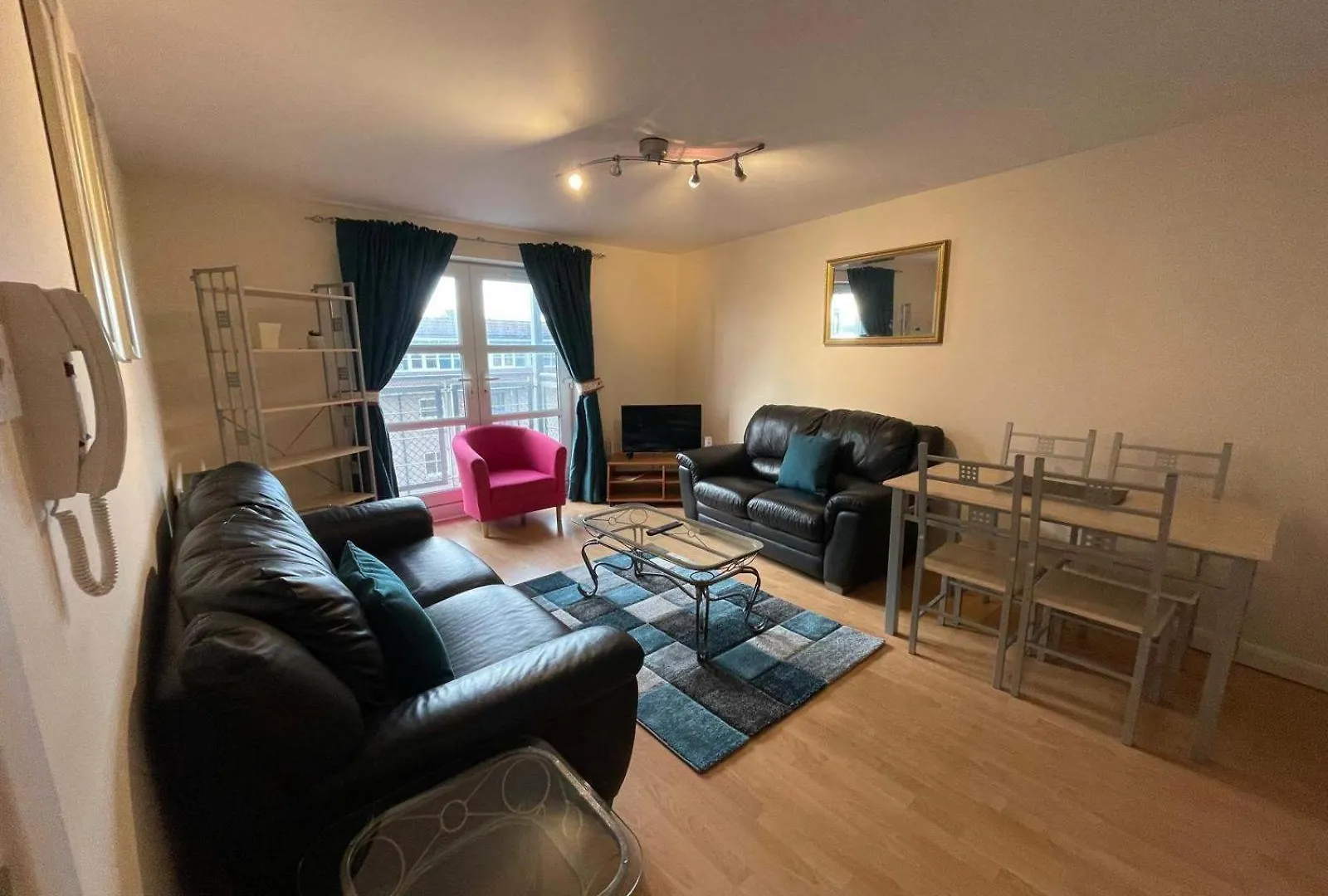 Cozy Aberdeen Apartment With 3 Bedrooms